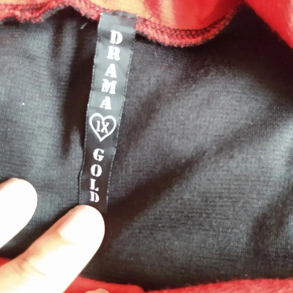 Women's Skirt Red Black White Two Sided Versatile Bottom Size 1X - Picture 3 of 5